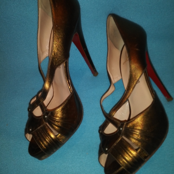 Worn once size 39 ( 8 in reg size 👠) - Picture 4 of 5